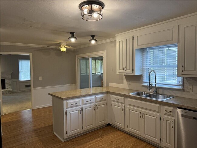 Building Photo - 1270 Morgan Chase Terrace NE