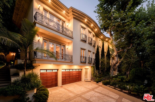 Primary Photo - 1350 Benedict Canyon Drive