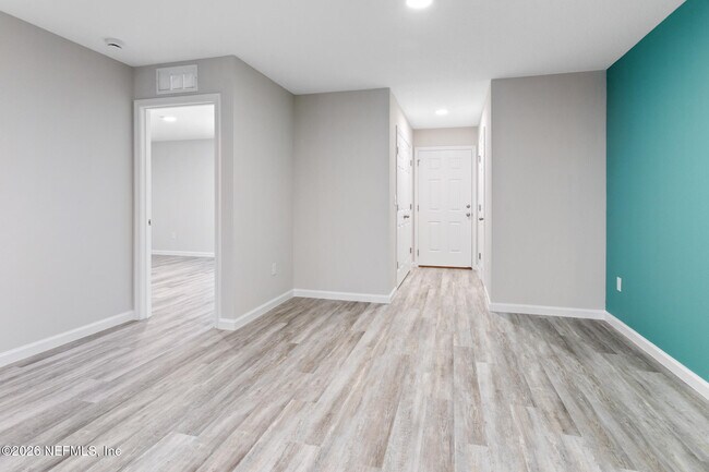 Building Photo - 8822 Eaton Ave