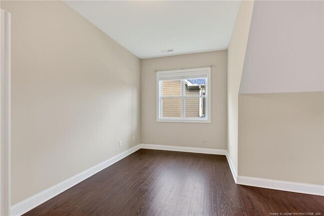 Building Photo - 95 Valley Brook Ln