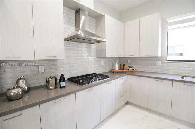 Building Photo - 4349 NW 81st Ave