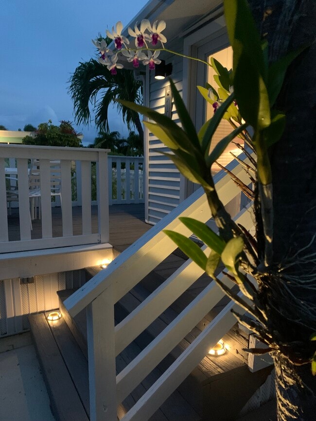 Building Photo - 55 Boca Chica Rd