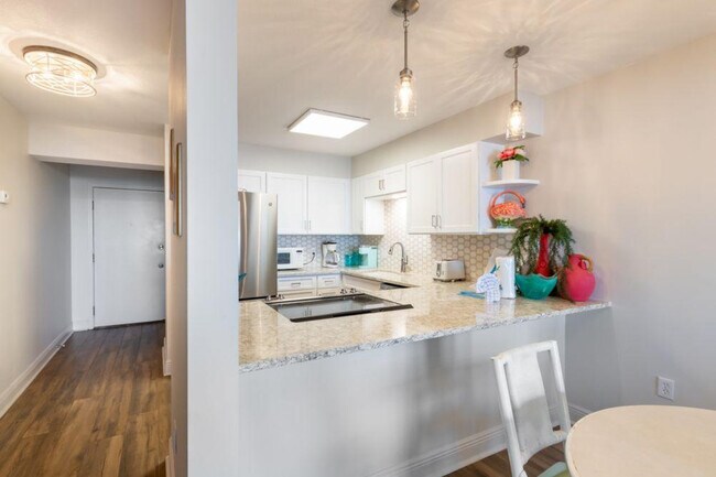 Building Photo - 1516 Sandpiper Ln