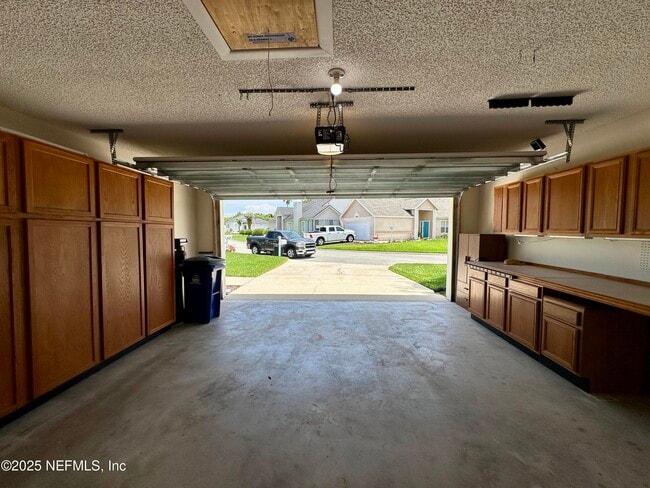 Building Photo - 412 La Reserve Cir