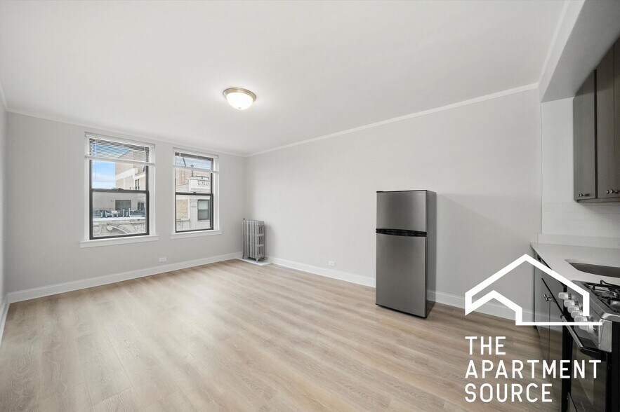 Building Photo - 2779 N Milwaukee Ave