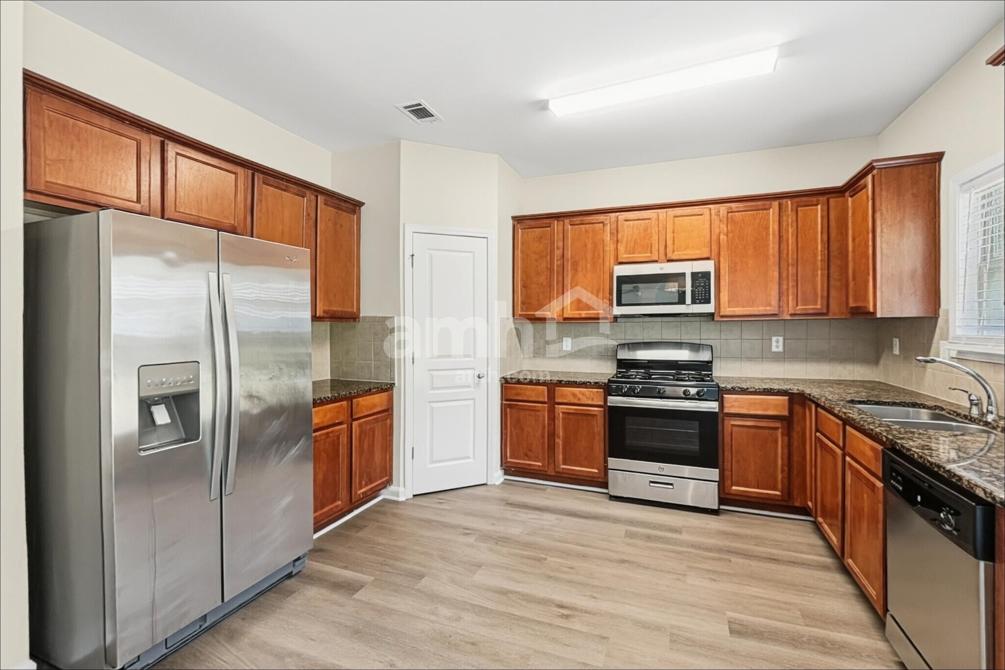 Building Photo - 1821 Stoney Chase Dr