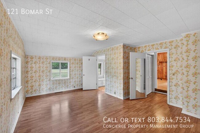 Building Photo - 121 Bomar St