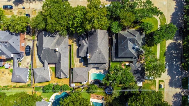 Building Photo - 1107 Glendale Dr