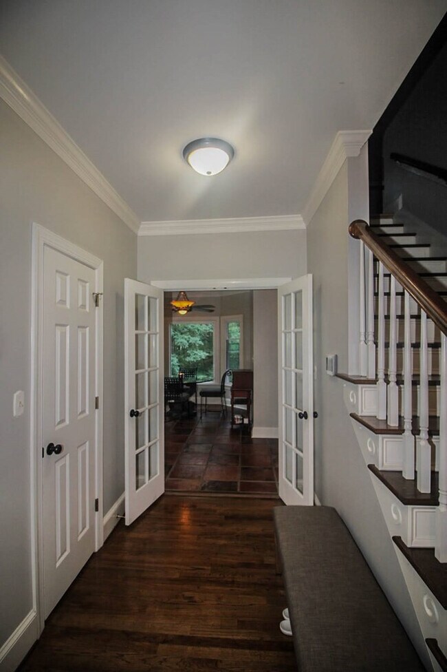 Building Photo - 4265 Deerwood Ln