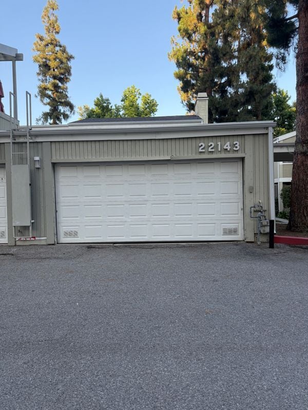 Building Photo - 22143 Burbank Blvd
