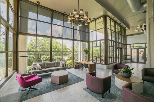 Locust Point Lobby - 2429 Locust St