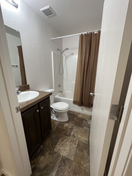 Building Photo - 8183 Wachtel Way