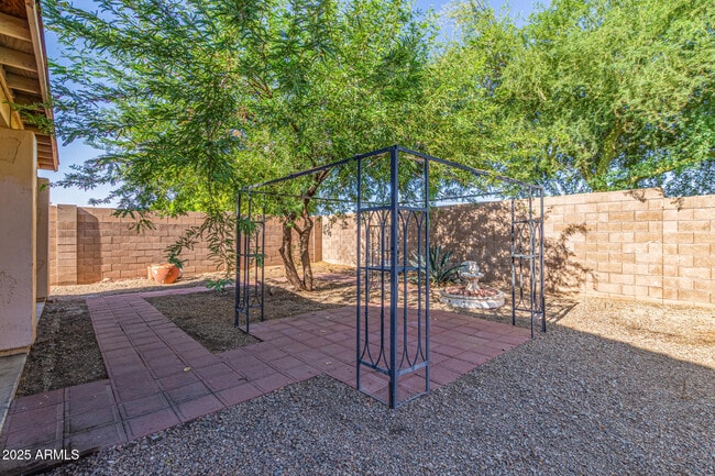 Building Photo - 15213 N 55th Way
