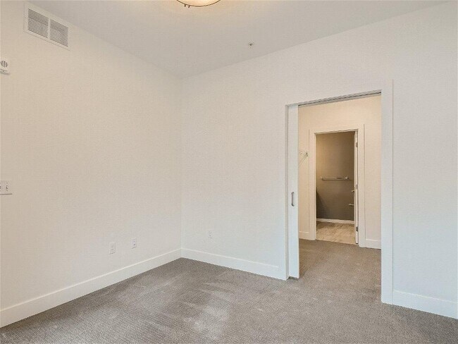 Building Photo - 4745 Minnehaha Ave