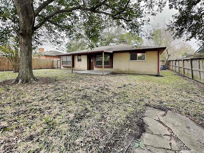 Building Photo - 8502 Avington Rd