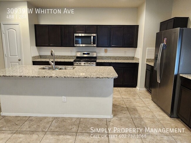 Building Photo - 30939 W Whitton Ave