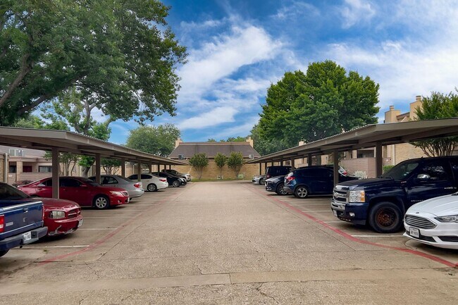 Building Photo - 3121 Park Ln