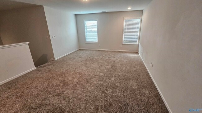 Building Photo - 276 Fenrose Dr