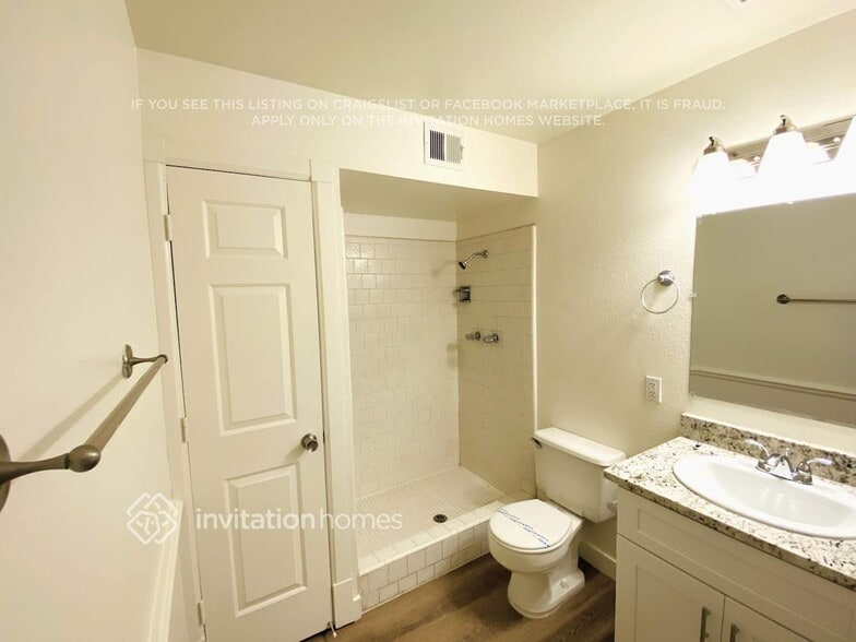 Building Photo - 99 S 94th St