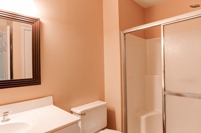 Building Photo - Three bedroom two bath townhome