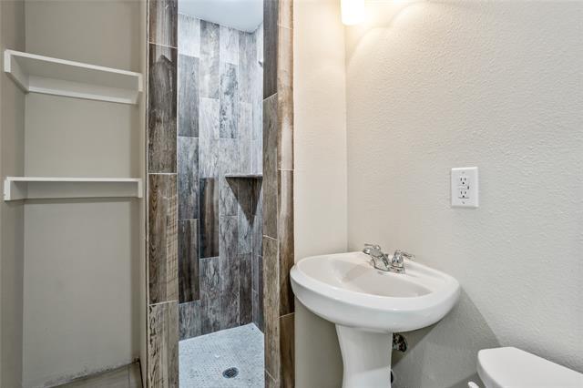 Building Photo - 2913 Gumwood Park Dr