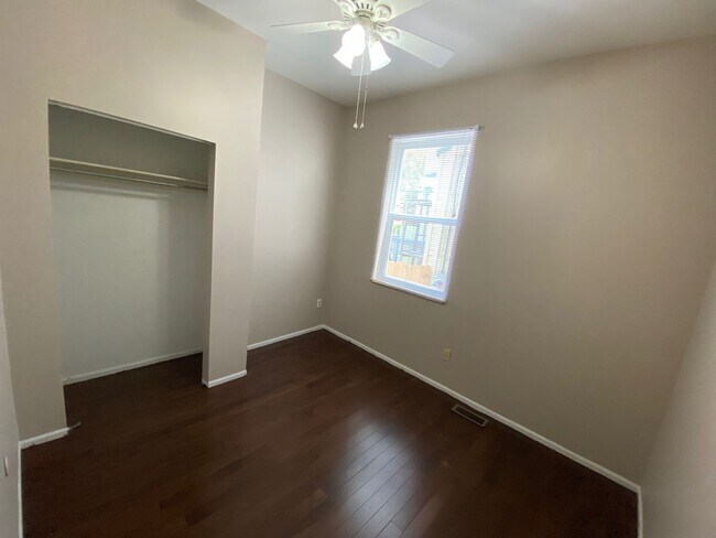 Building Photo - Sold to GW2 11/01/25 W Norwich Ave 32-34 TNR