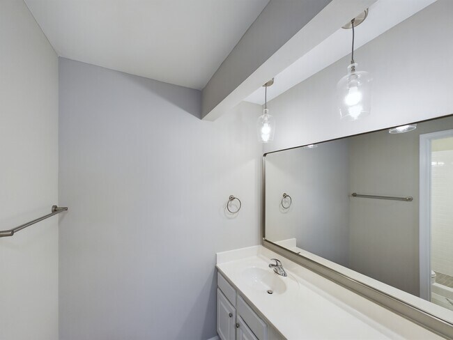 Building Photo - 1041 Wirewood Dr