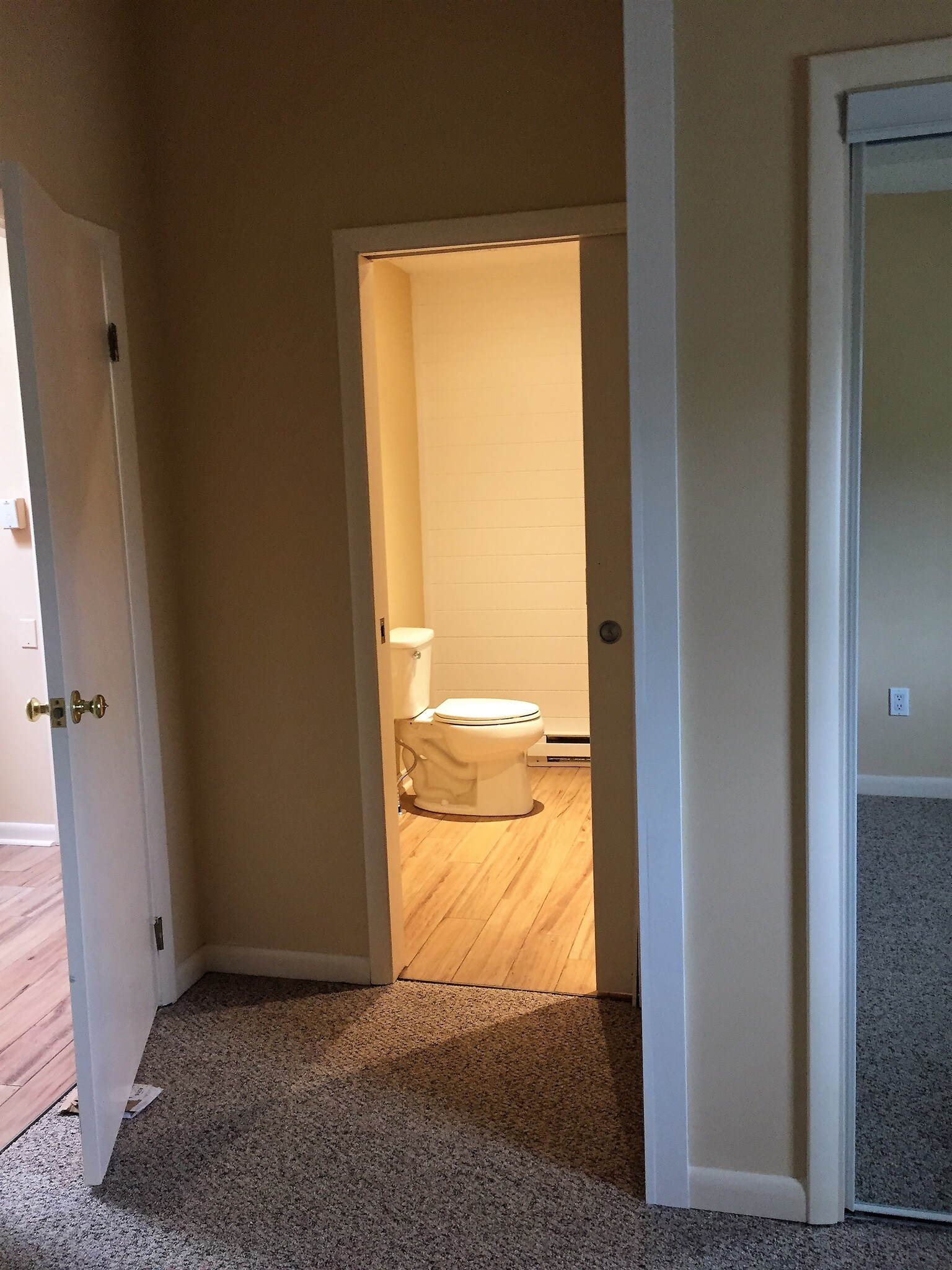 Bedroom/Bath - 127 S York Rd