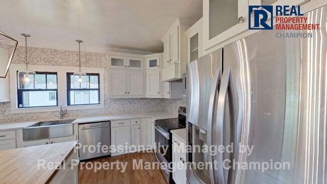 Building Photo - Stunning 4 BD/3 BA Fully Renovated Home on 6 Acres w/Pond
