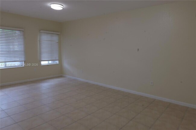 Building Photo - 8220 SW 25th Ct