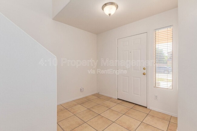 Building Photo - 2320 W Allens Peak Dr