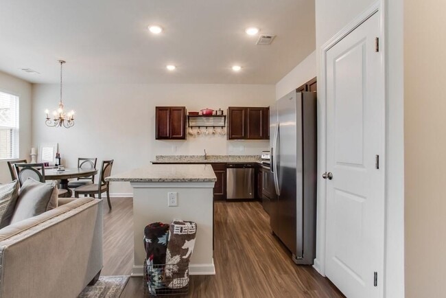 Building Photo - 6341 Mountain Home Way