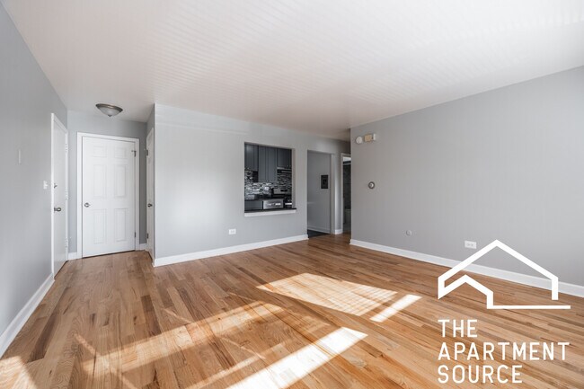 Building Photo - 6257 N Milwaukee Ave