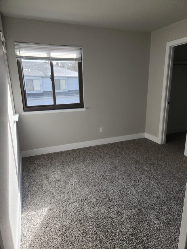 Building Photo - 10353 W 80th Dr