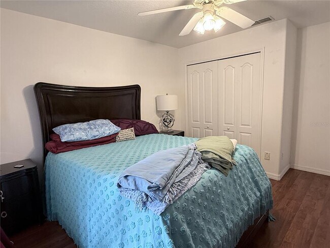 Building Photo - 10037 Crenshaw Cir