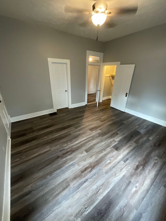 Building Photo - *August 2028* 5 Bedroom house 1 block off Kirkwood FULLY RENOVATED