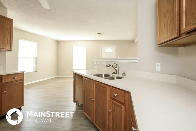 Building Photo - 10759 Wymm Ln