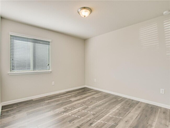 Building Photo - 525 Heinatz Flat Ln