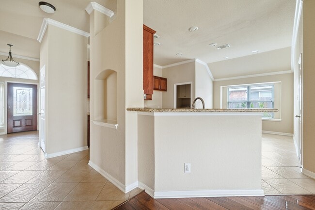 Building Photo - 9515 Denfield Ln