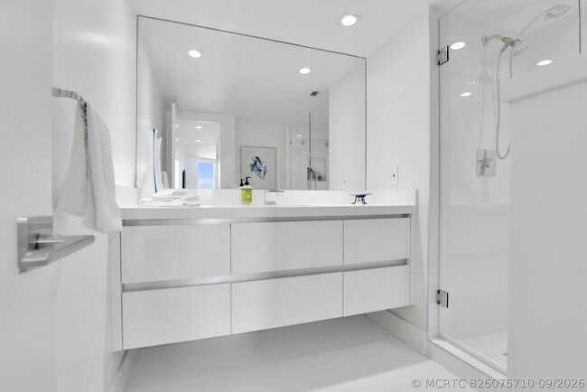 Building Photo - 550 S Ocean Blvd