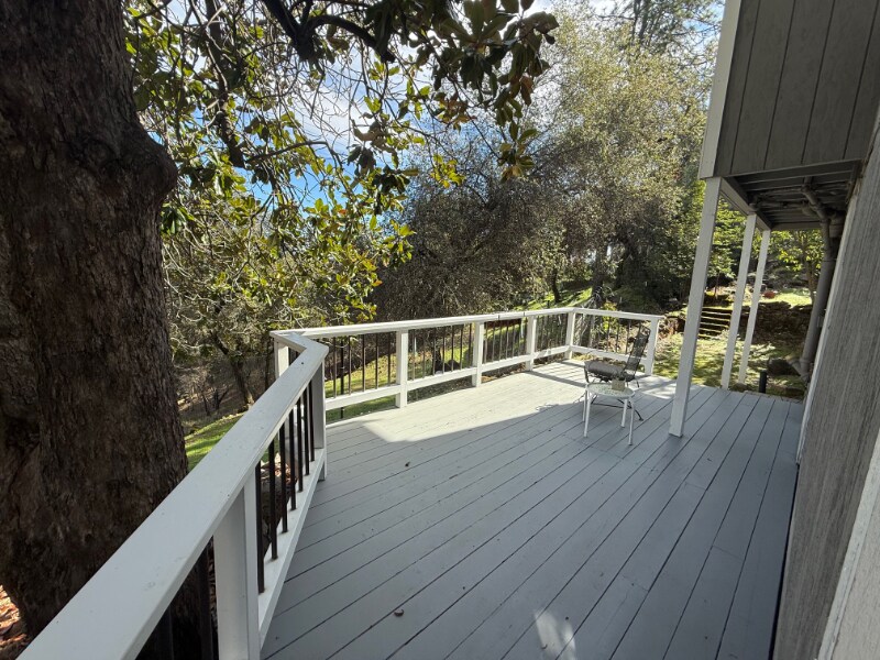 Building Photo - 190 Lubeck Rd