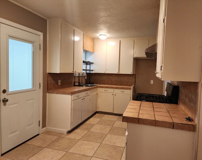 Building Photo - 3620 Kipling Dr