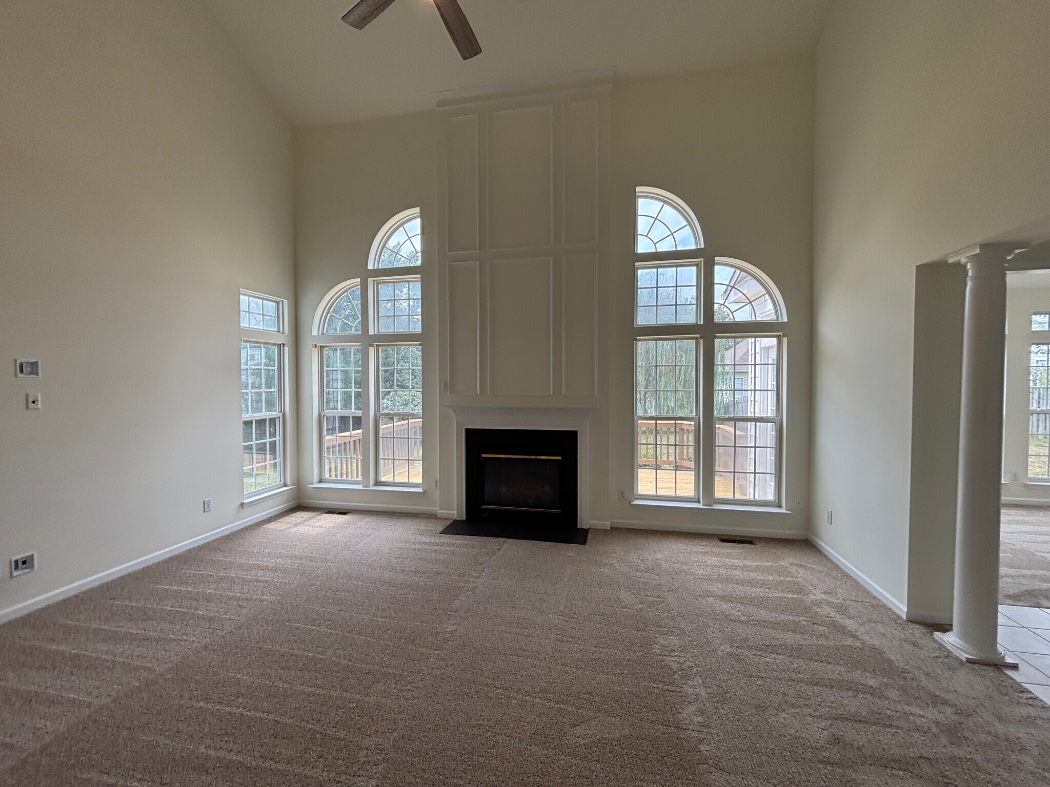 Building Photo - 15938 Wayland Dr