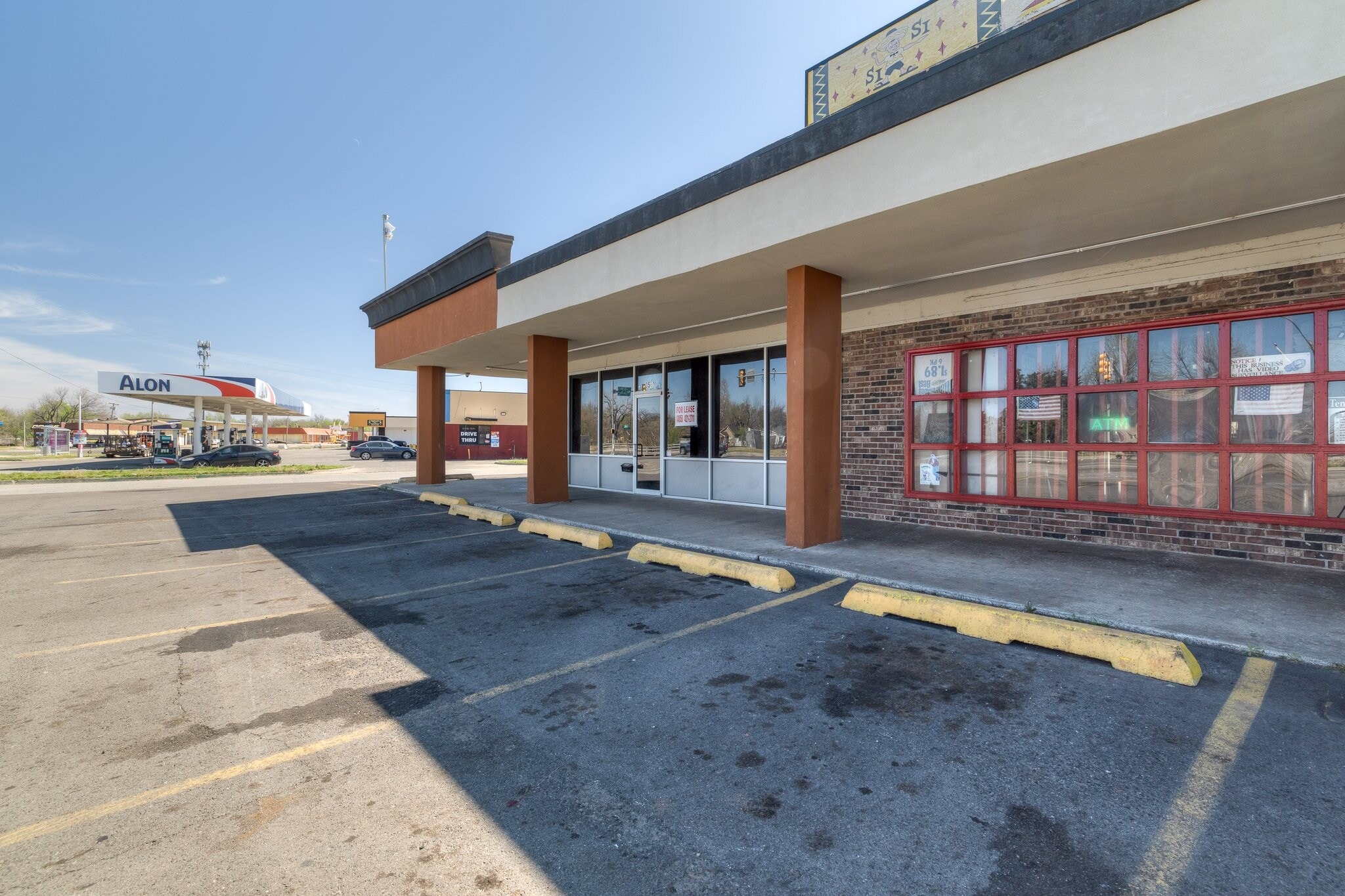 Building Photo - 3500 Newcastle Rd