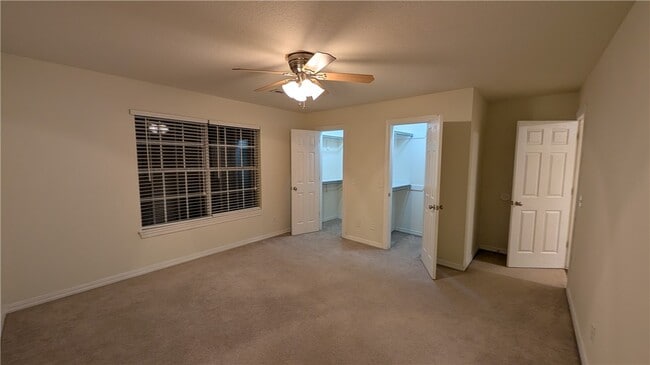 Building Photo - 2783 Boxwood Dr