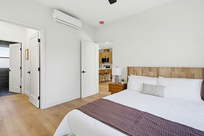 Building Photo - Brand New Construction – 3 Bed / 2 Bath Duplex Home in Normal Heights