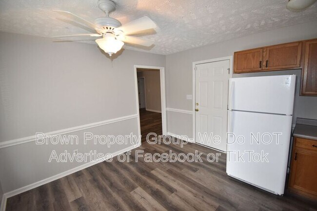 Building Photo - 6313 Applewhite Rd