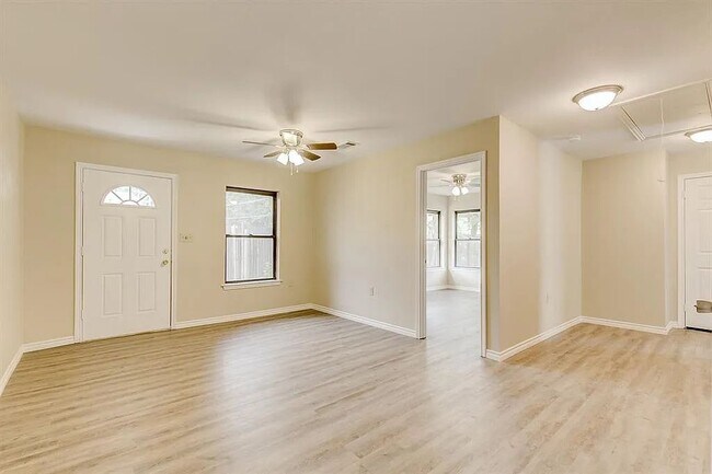 Building Photo - 1316 Royster Rd