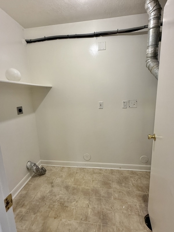 Building Photo - 966 Glendale St W