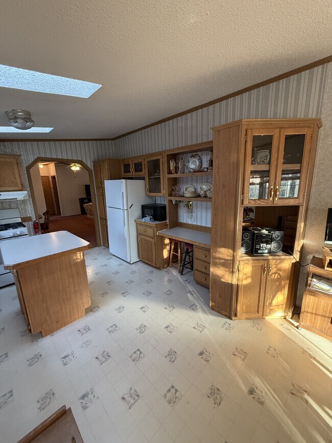 Building Photo - 91 Heath St